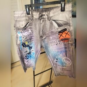 Mens graffiti Smoke Rise denim shorts Size 32